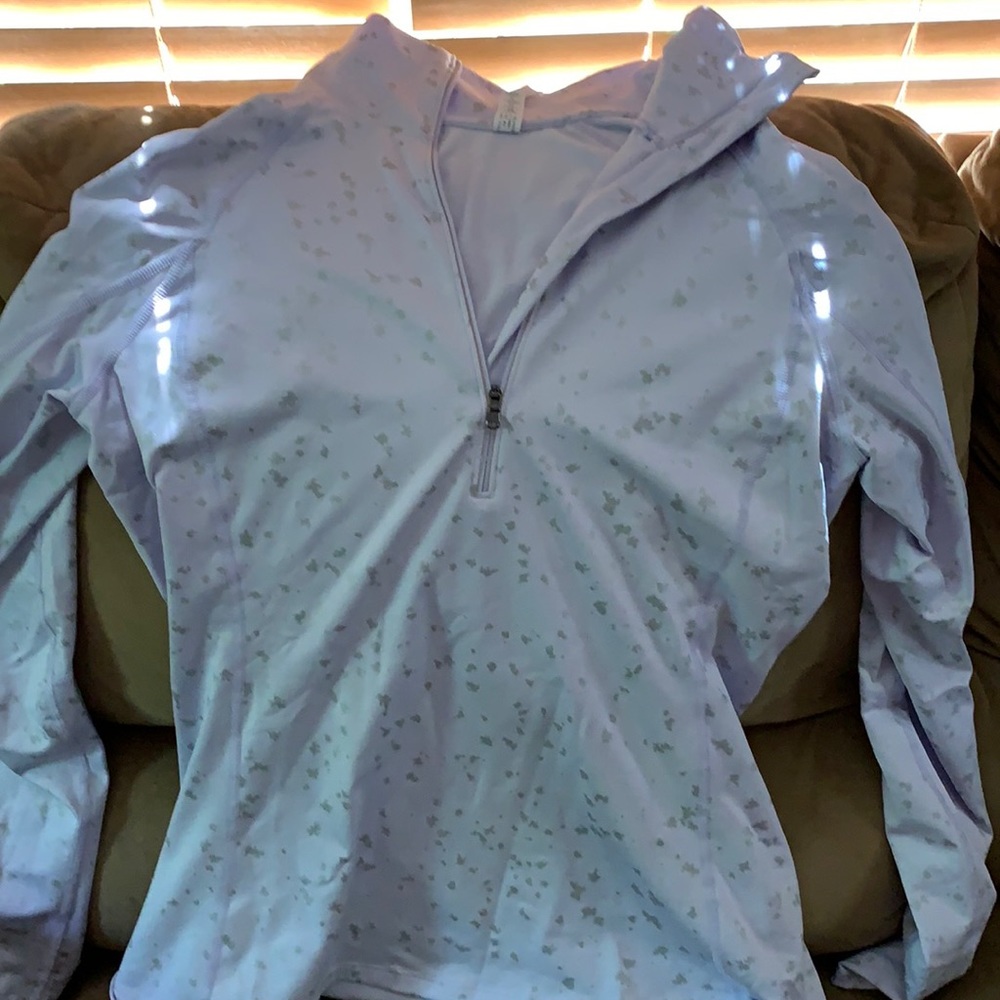 Under Armor purple large long sleeve pull over